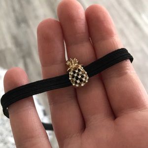 Pineapple choker
